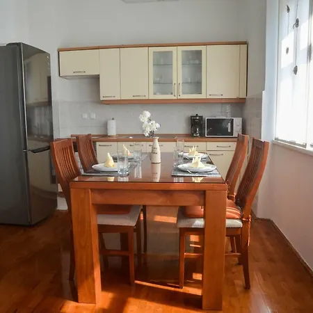 Central Aparment Claudia Apartment *