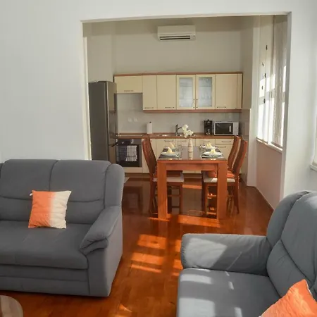 Apartment Central Aparment Claudia Zadar