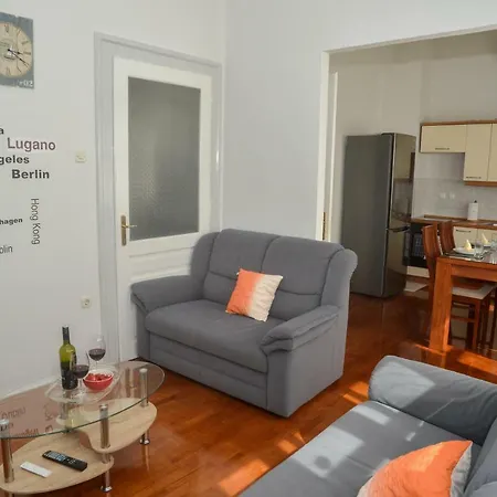 Central Aparment Claudia * Zadar